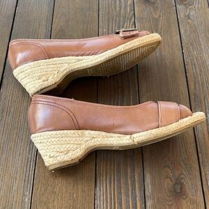 Dockers brown leather open toe jute heel wedges